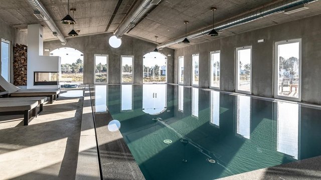 Hallenbad